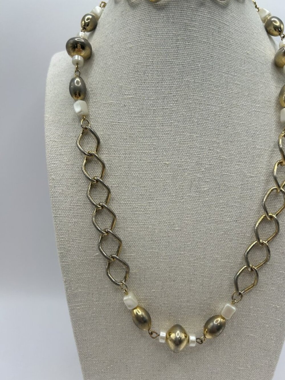 Vintage Gold Tone Metal Bead Chain Necklace Long Link Station Statement Boho Fun - Picture 3 of 13